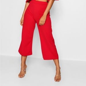 Red boohoo cropped culottes/ palazzo pants super stretchy